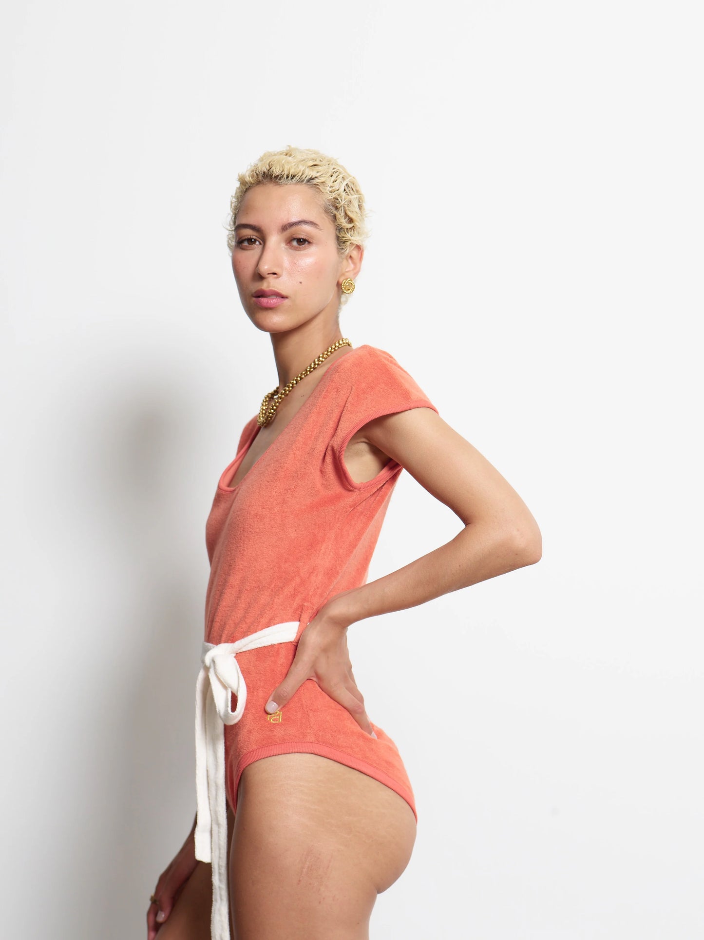 BELTED BODY CORAL